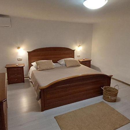 Casa Simeti Apartment Porec Bagian luar foto