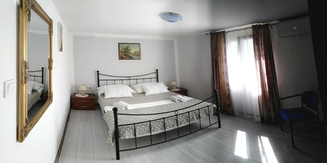 Casa Simeti Apartment Porec Bagian luar foto